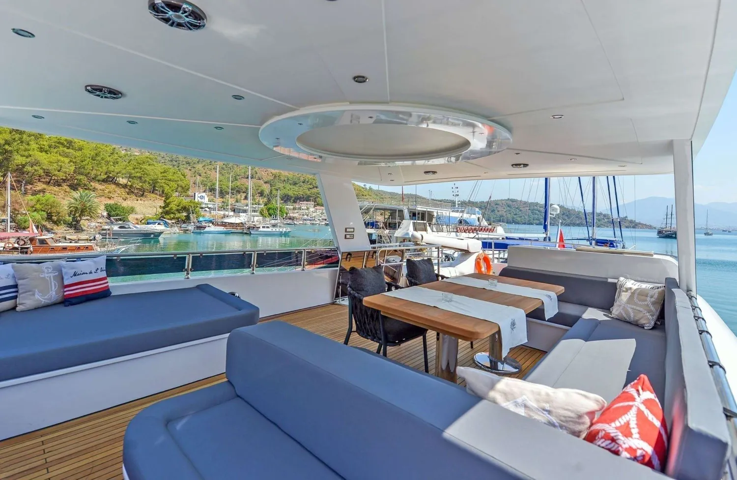 yacht-570321