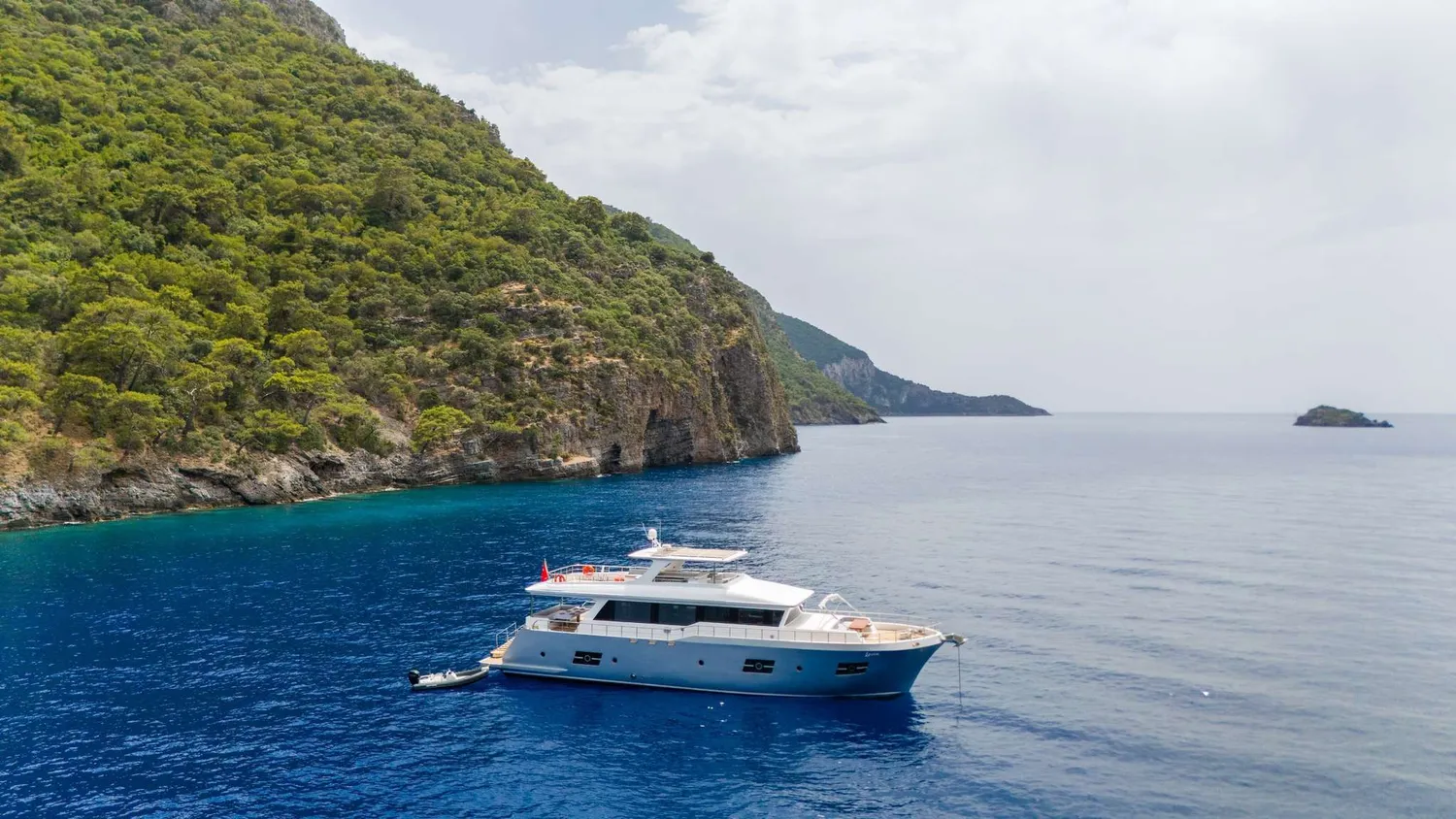 yacht-596337