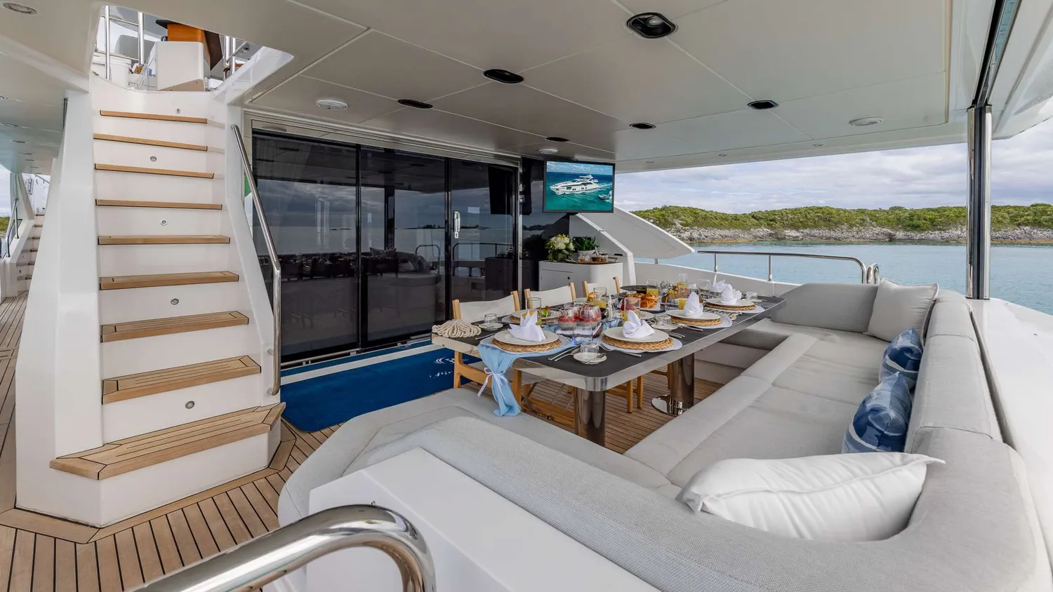 yacht-582296