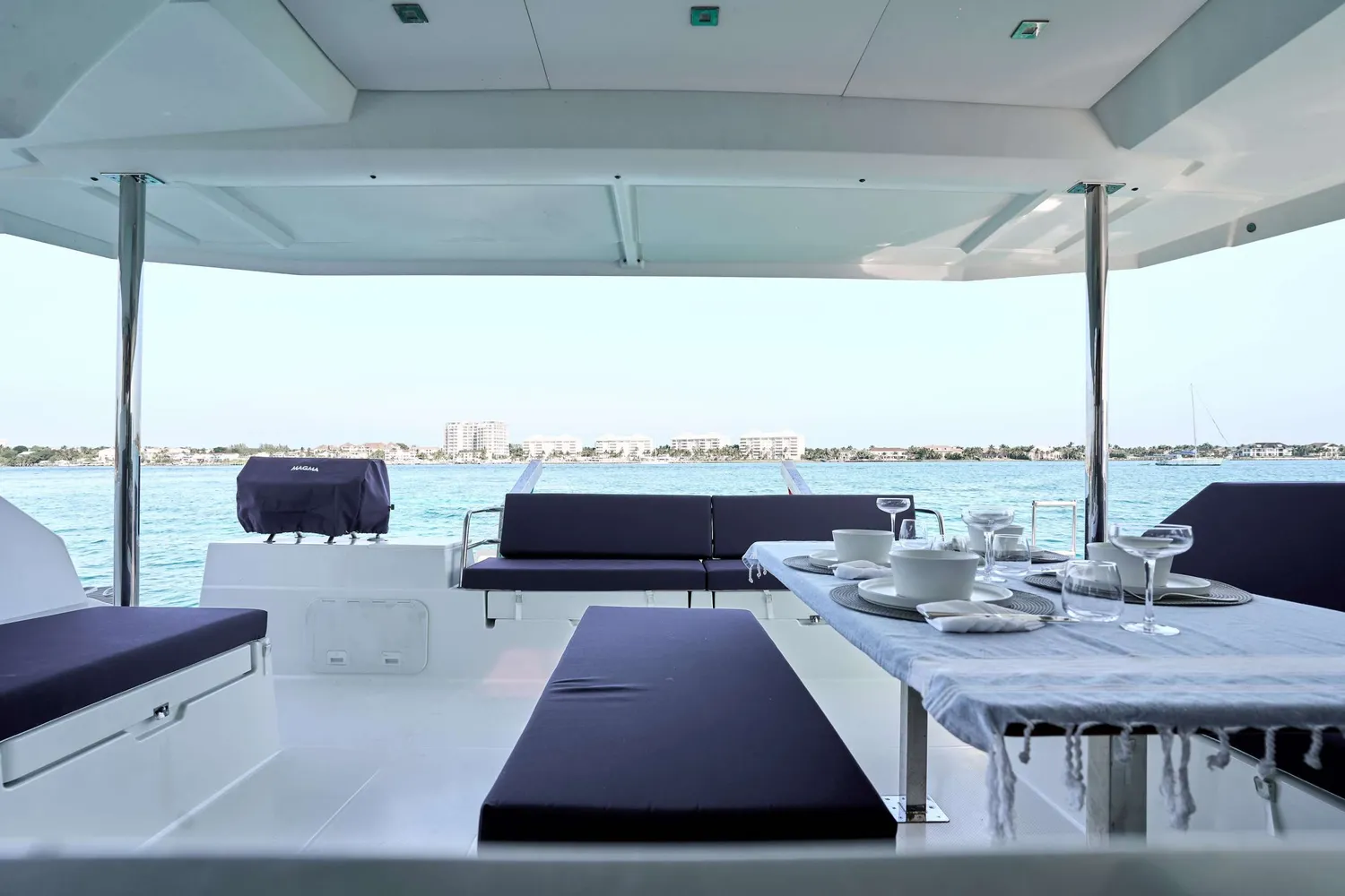 yacht-572127