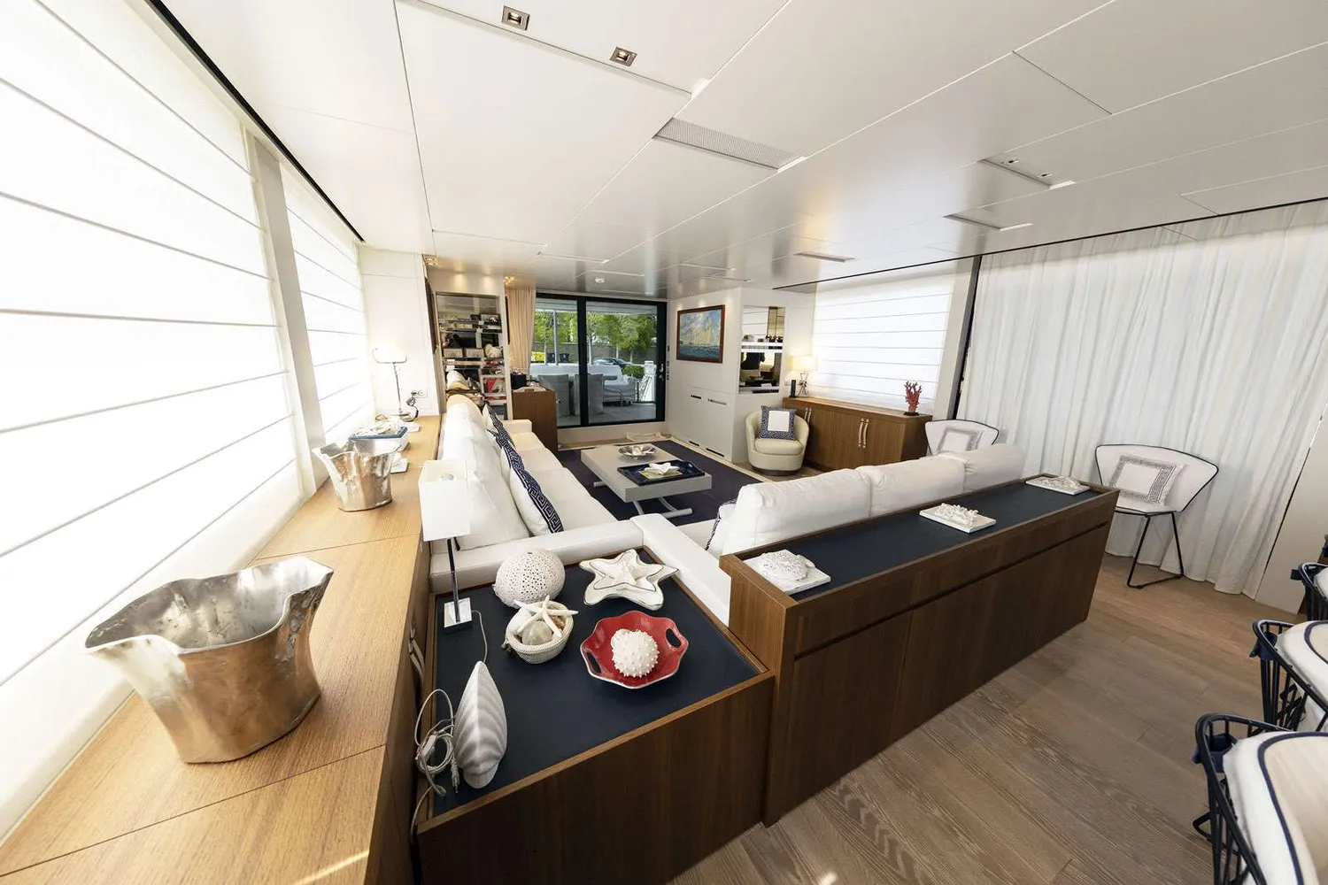 yacht-568116