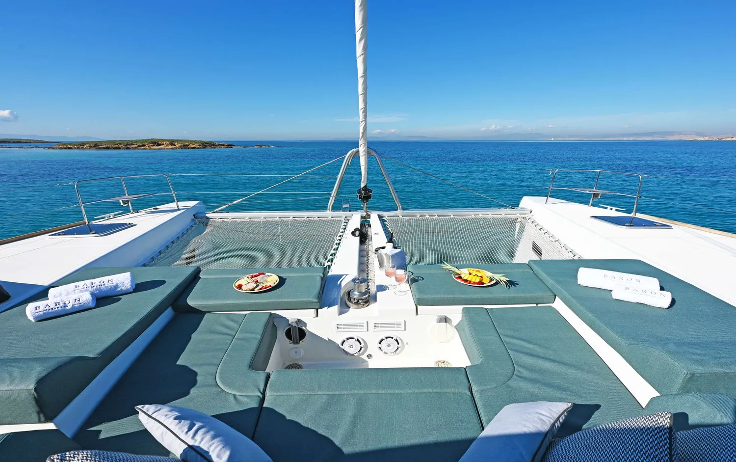 yacht-585301