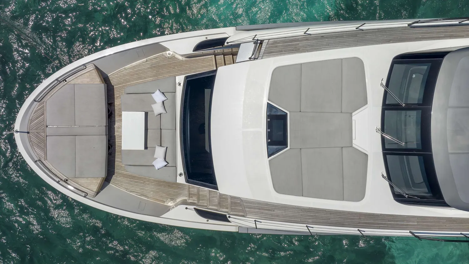 yacht-576670