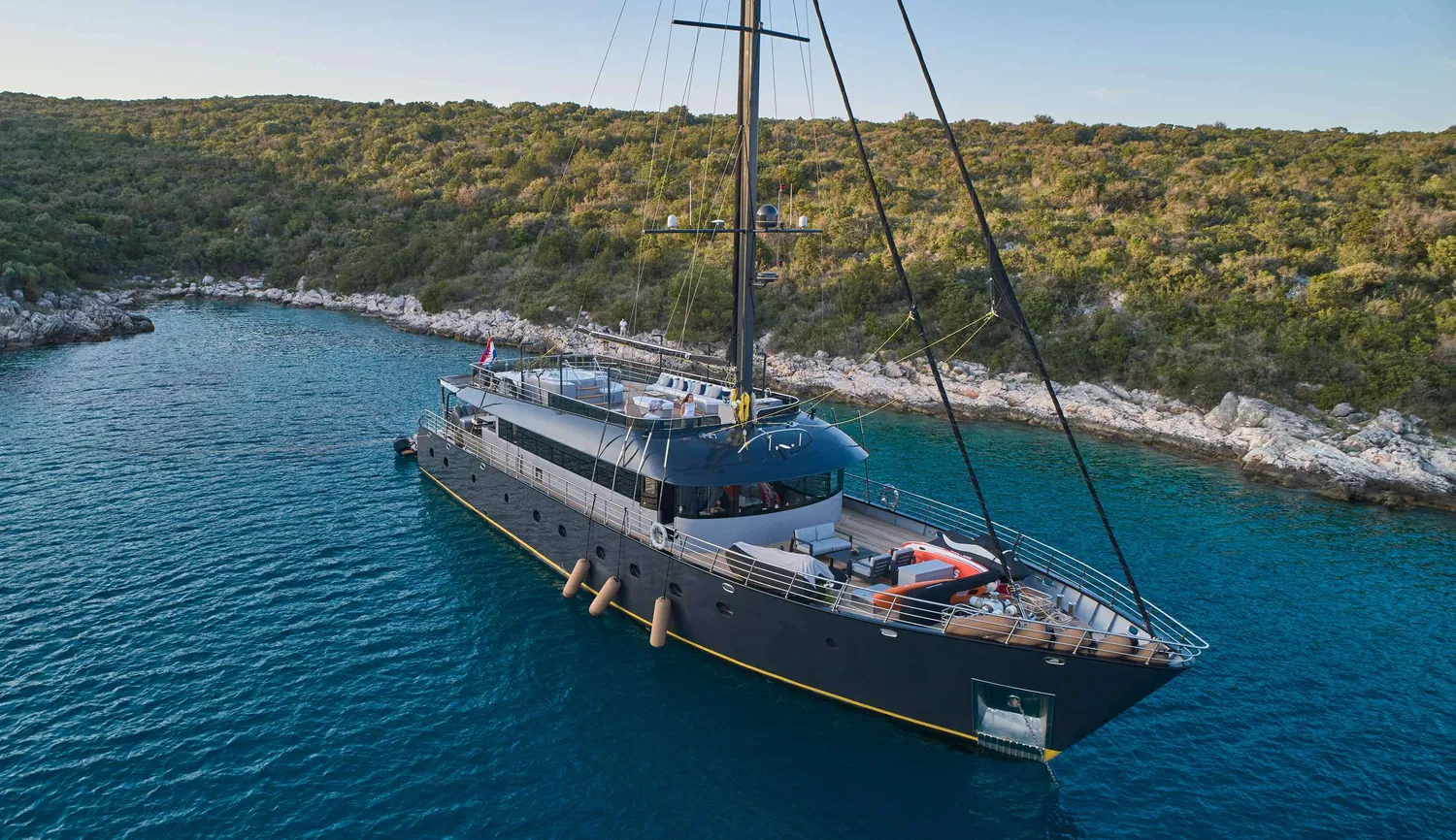 yacht-557498