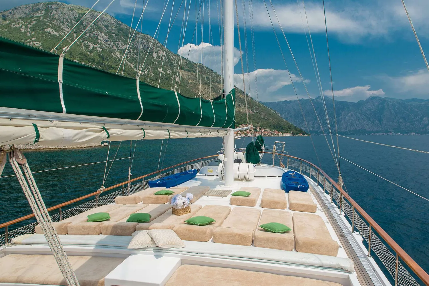 yacht-590225