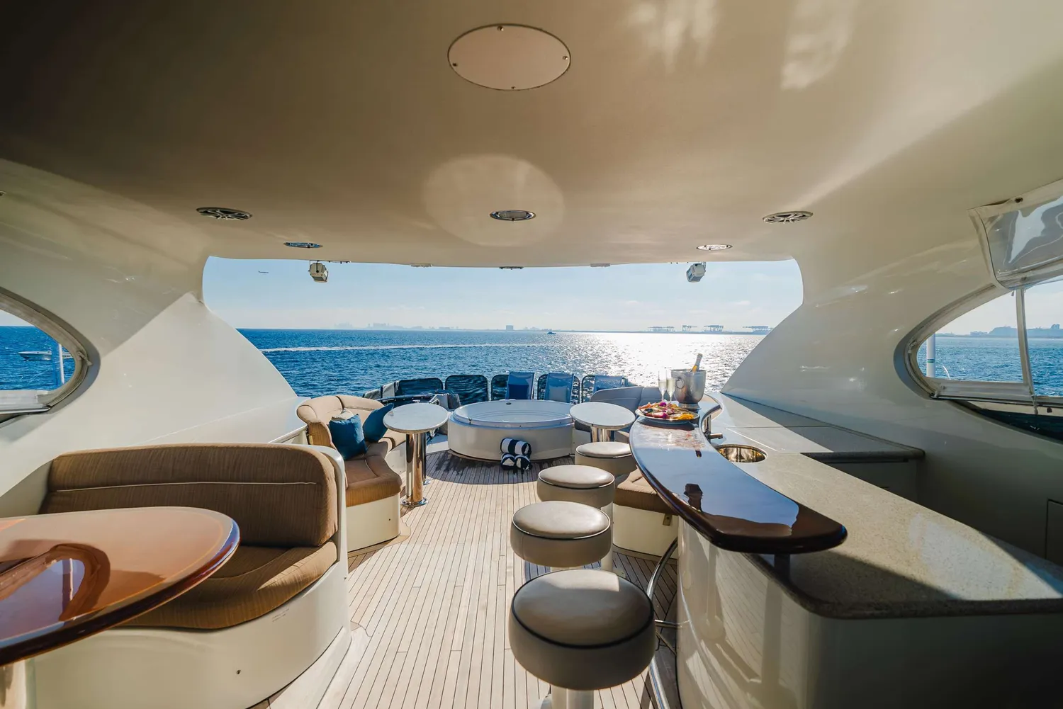 yacht-581066