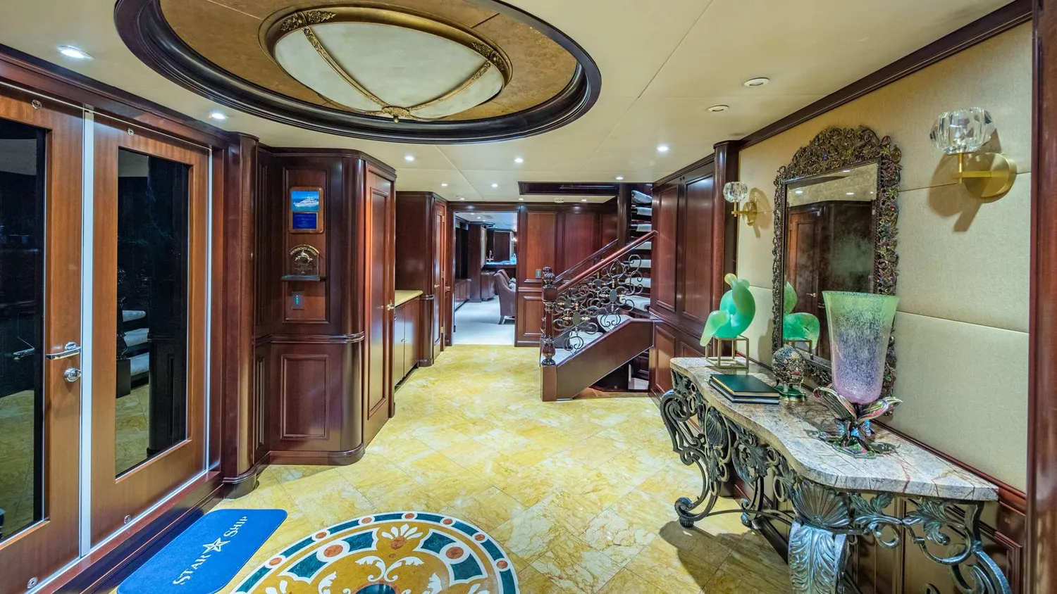 yacht-581685
