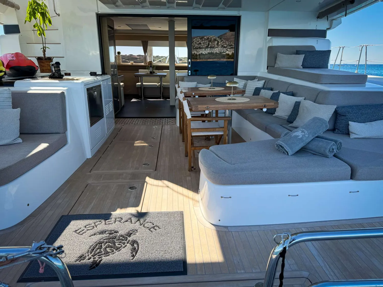 yacht-597770