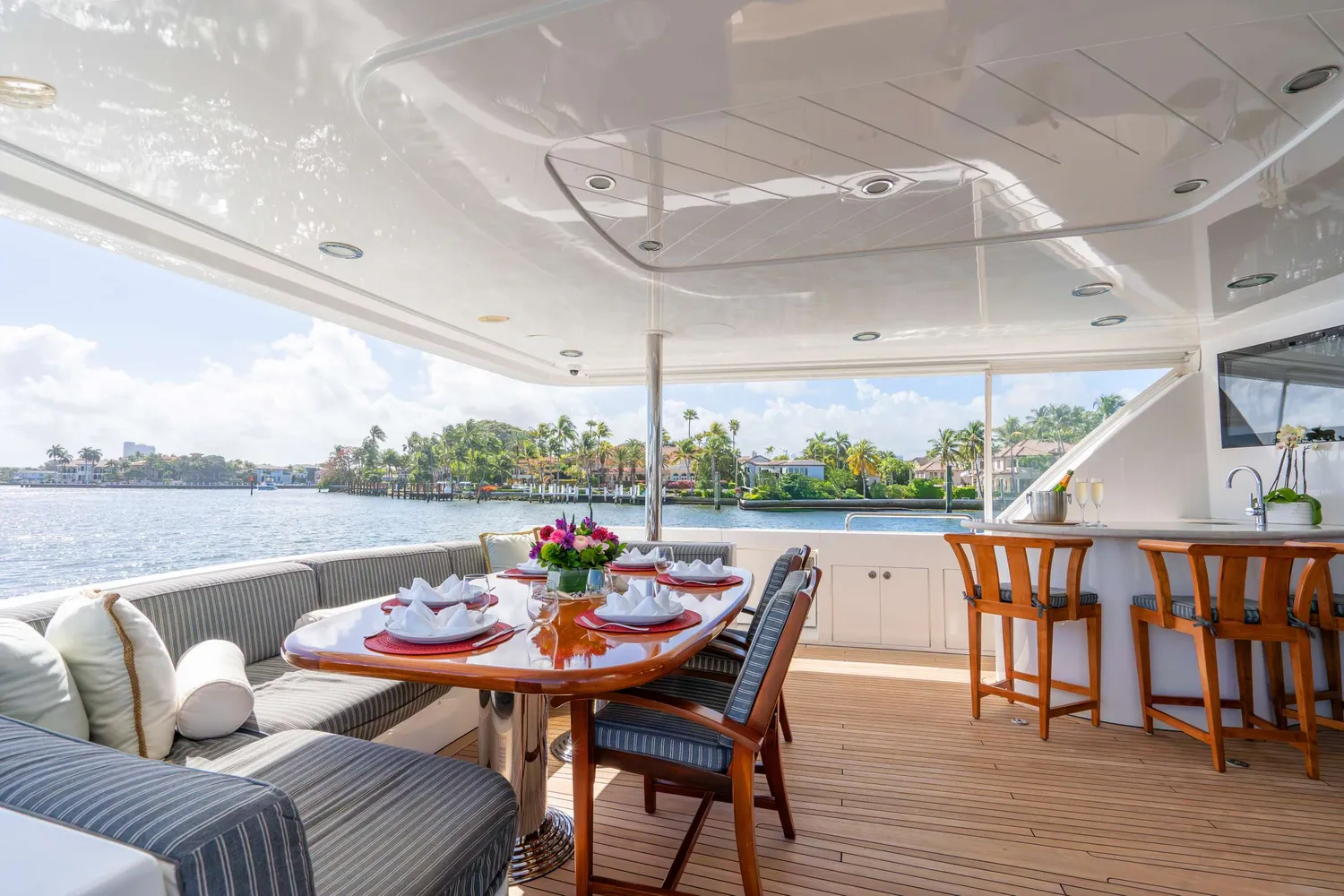 yacht-588441