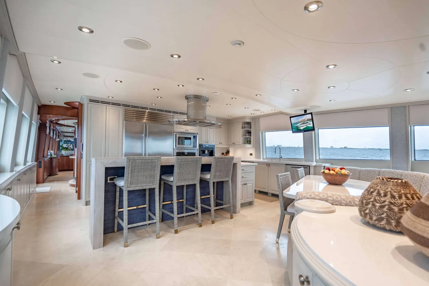 yacht-568122