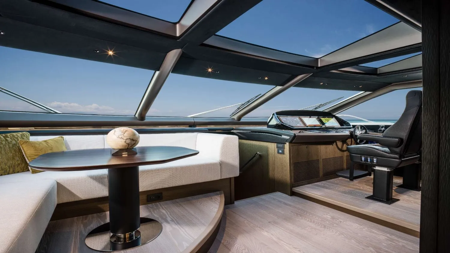 yacht-582800