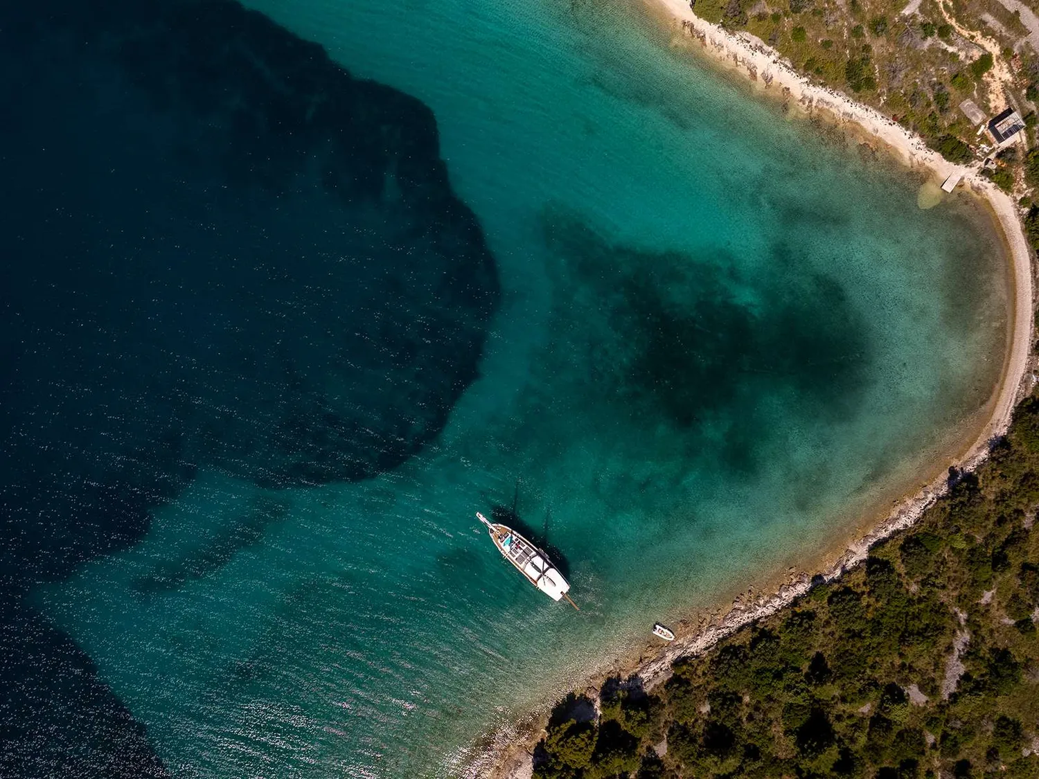 yacht-578437