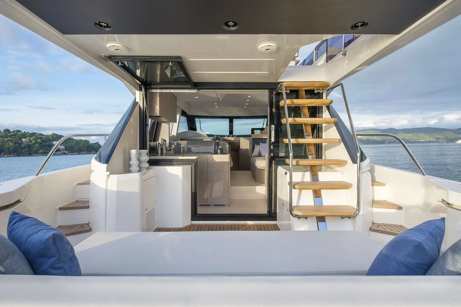 yacht-576004