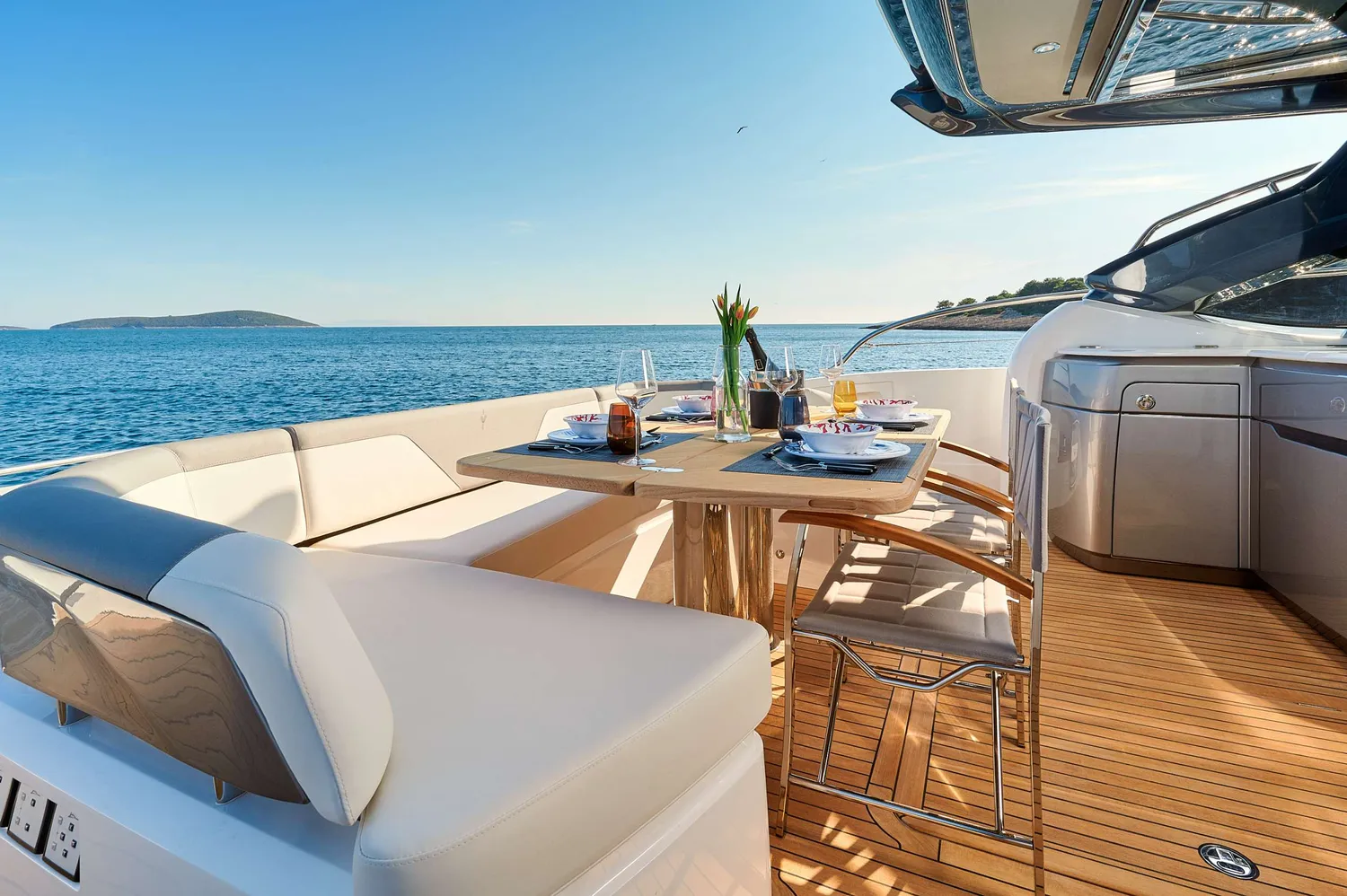 yacht-583889