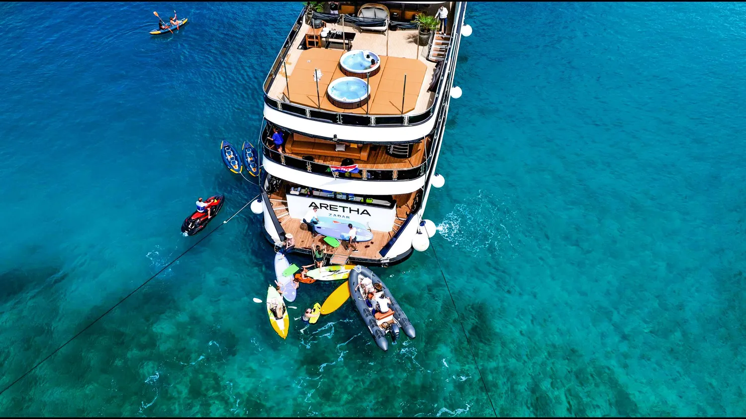 yacht-572222
