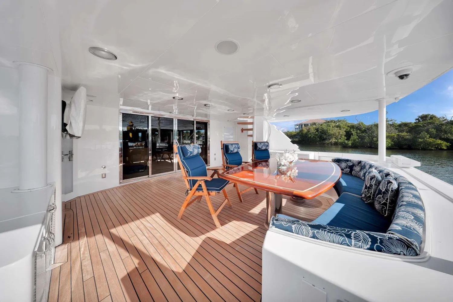 yacht-583079