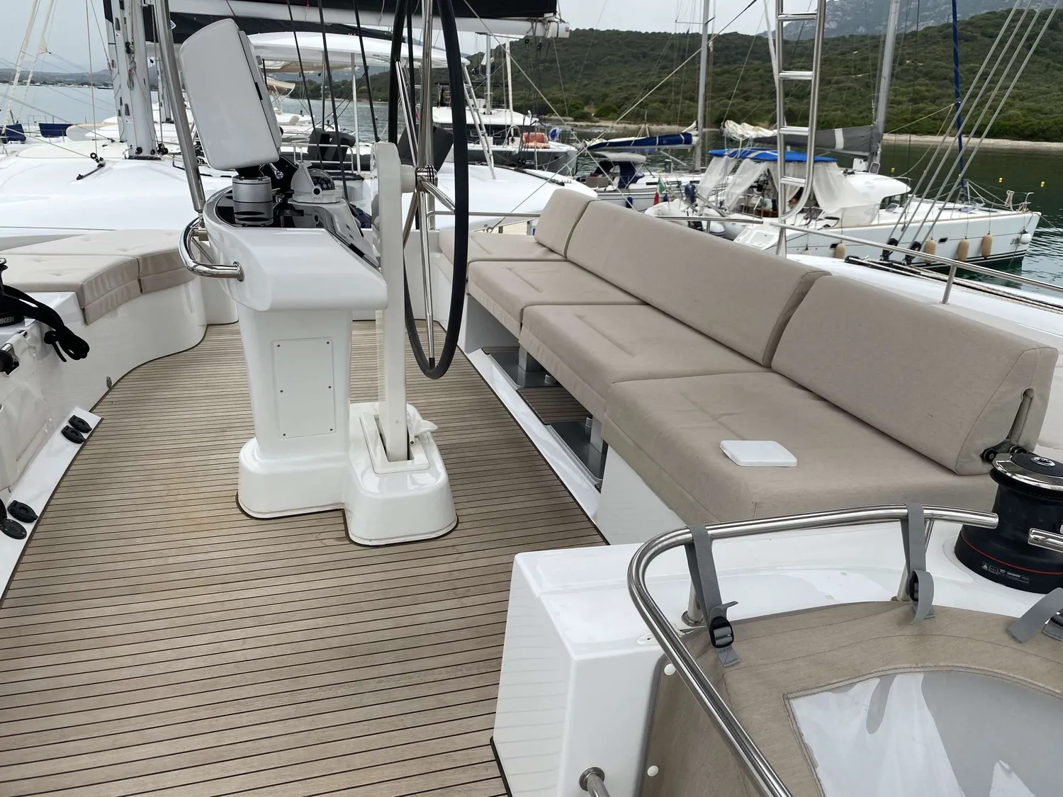 yacht-570072