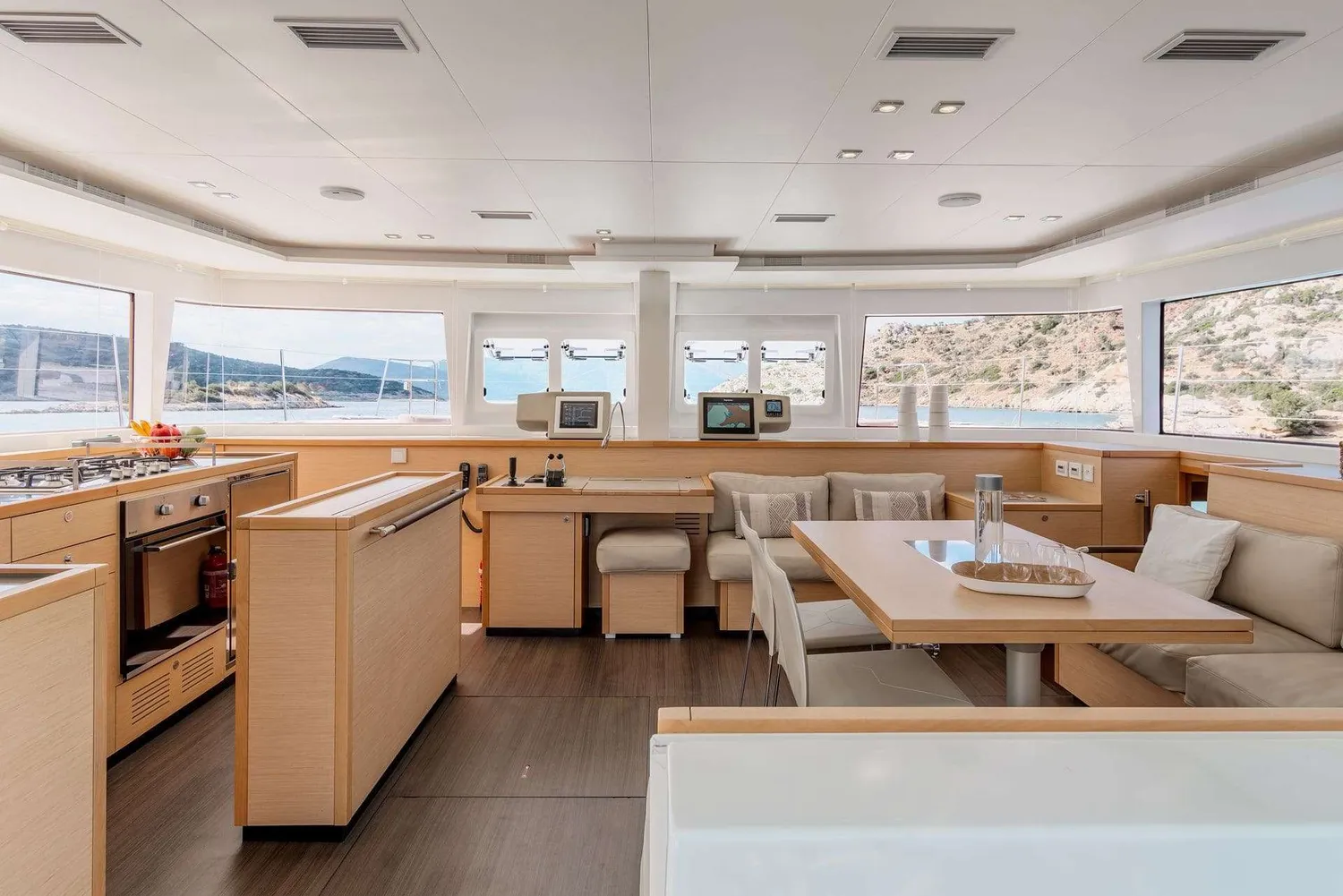 yacht-588079