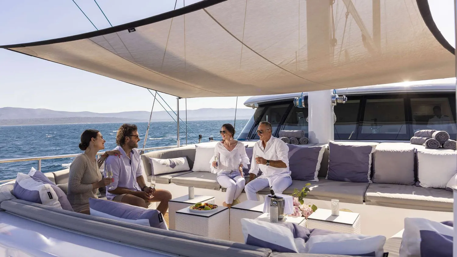 yacht-584372