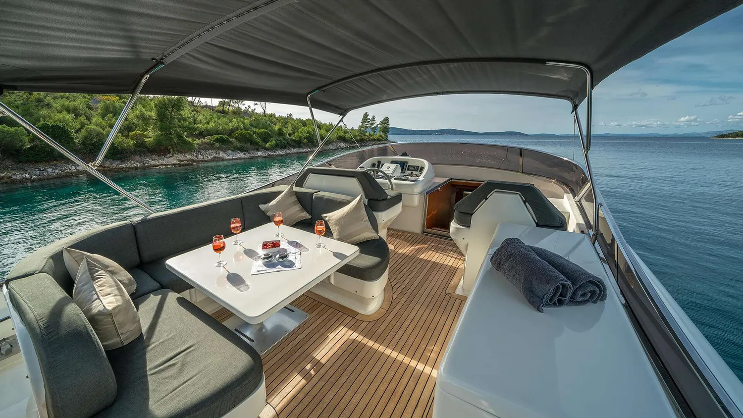 yacht-578942