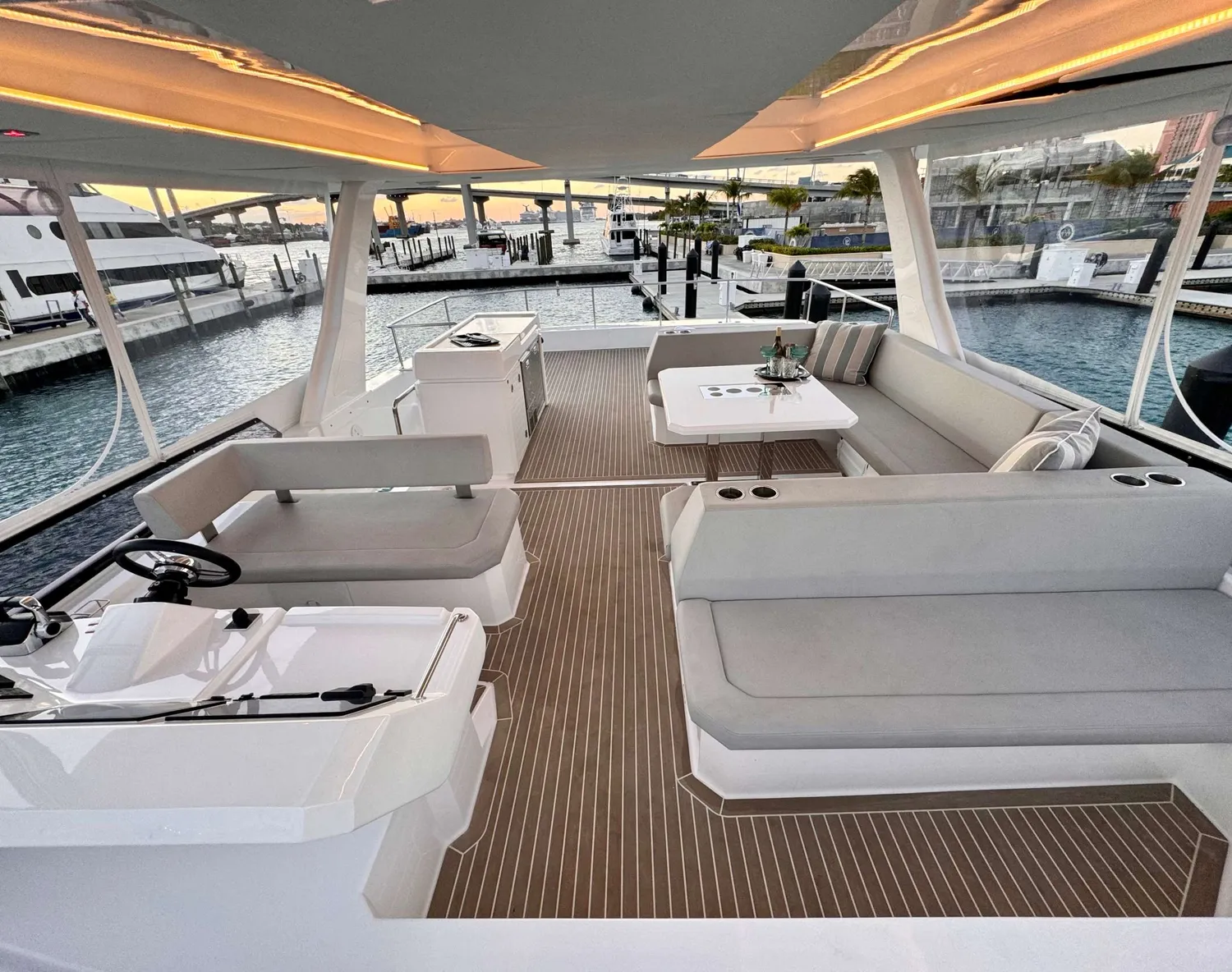 yacht-560521
