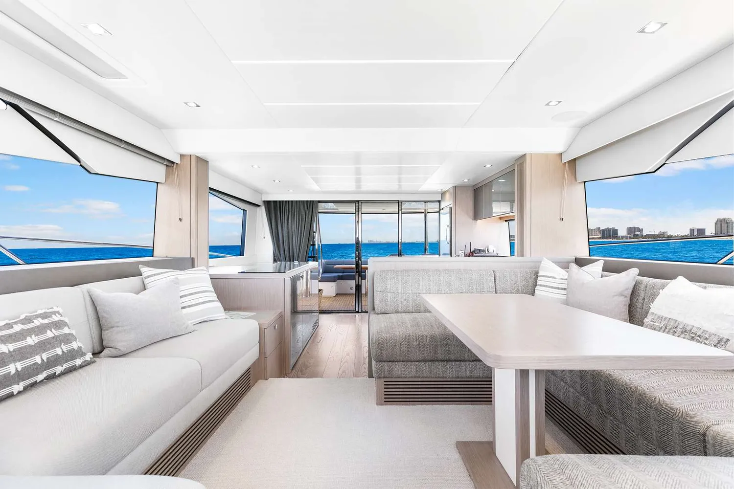 yacht-582406