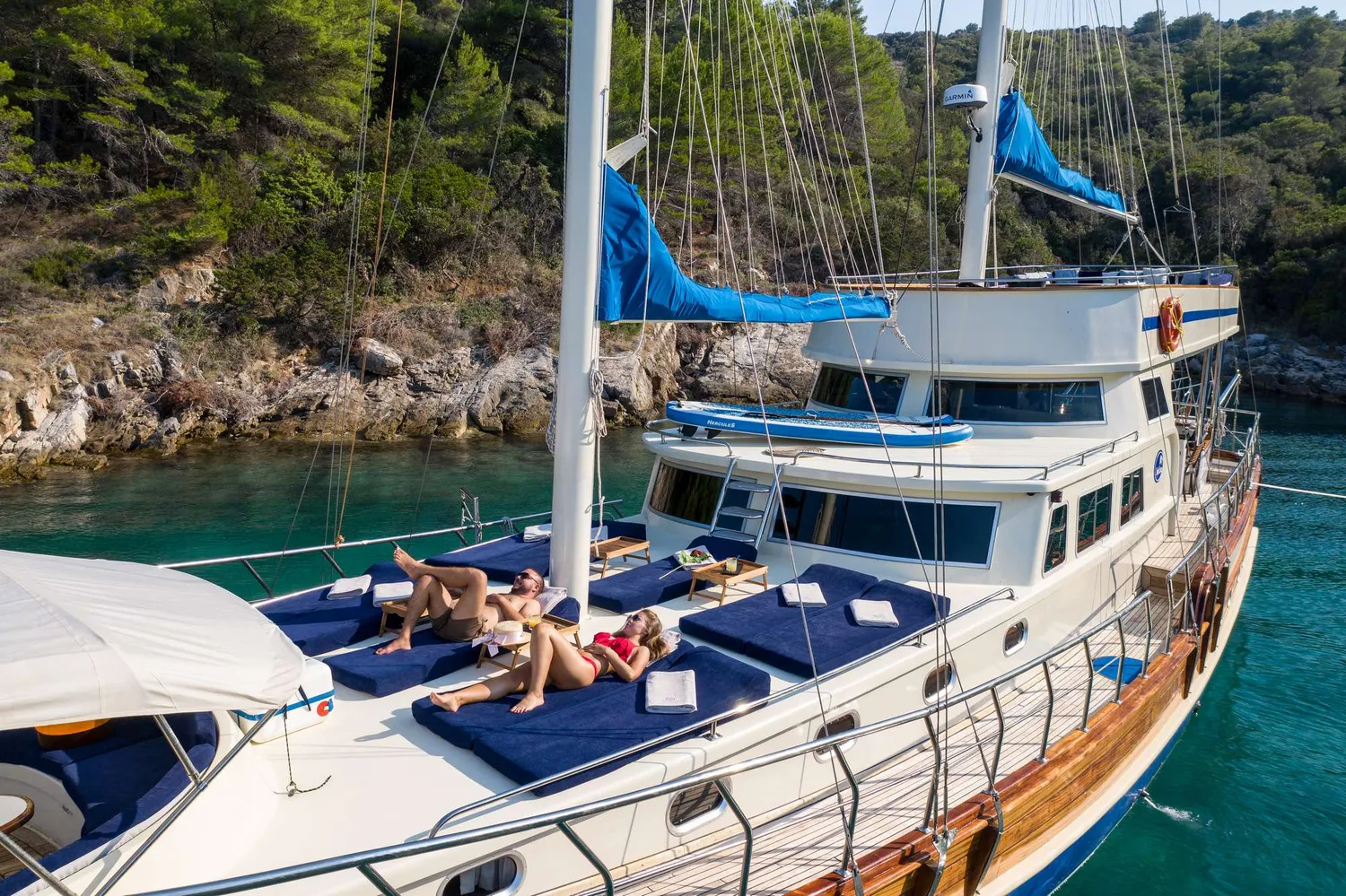 yacht-573610