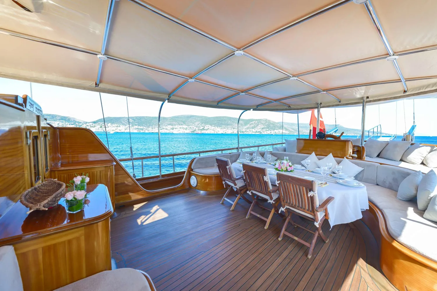 yacht-562581