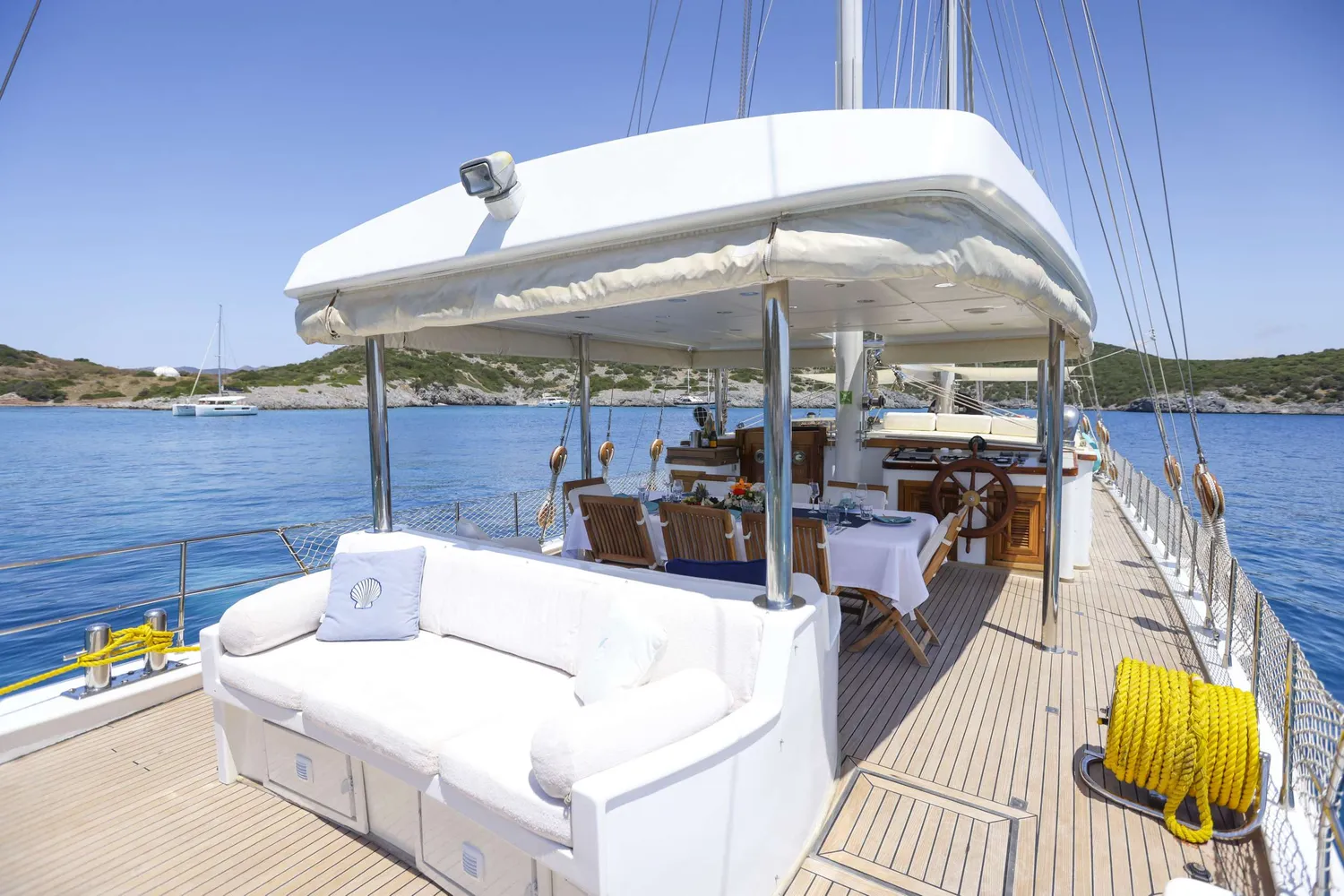 yacht-596139