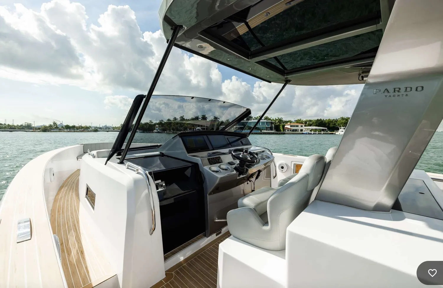 yacht-561468