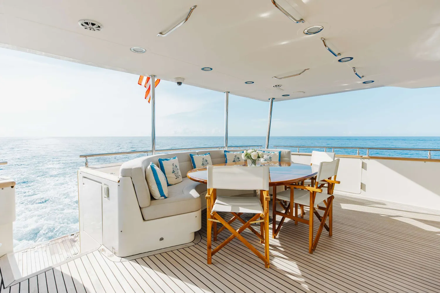 yacht-597386