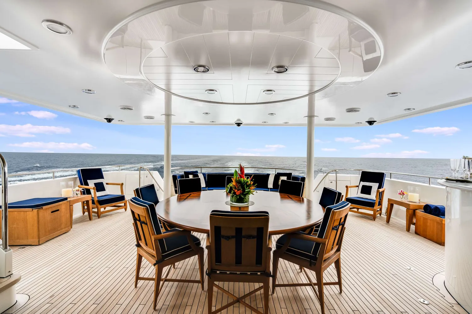 yacht-596694