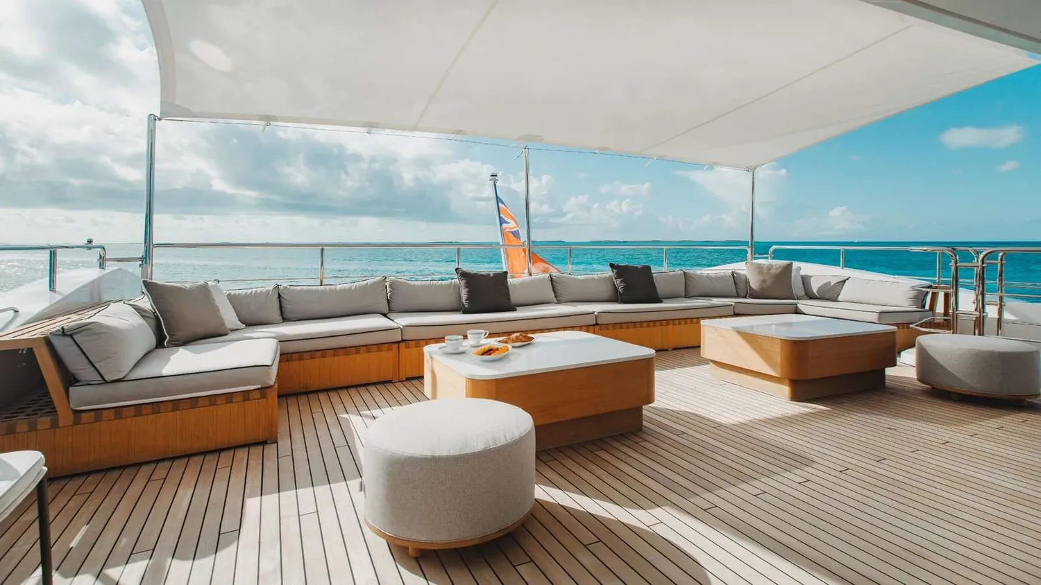yacht-572564