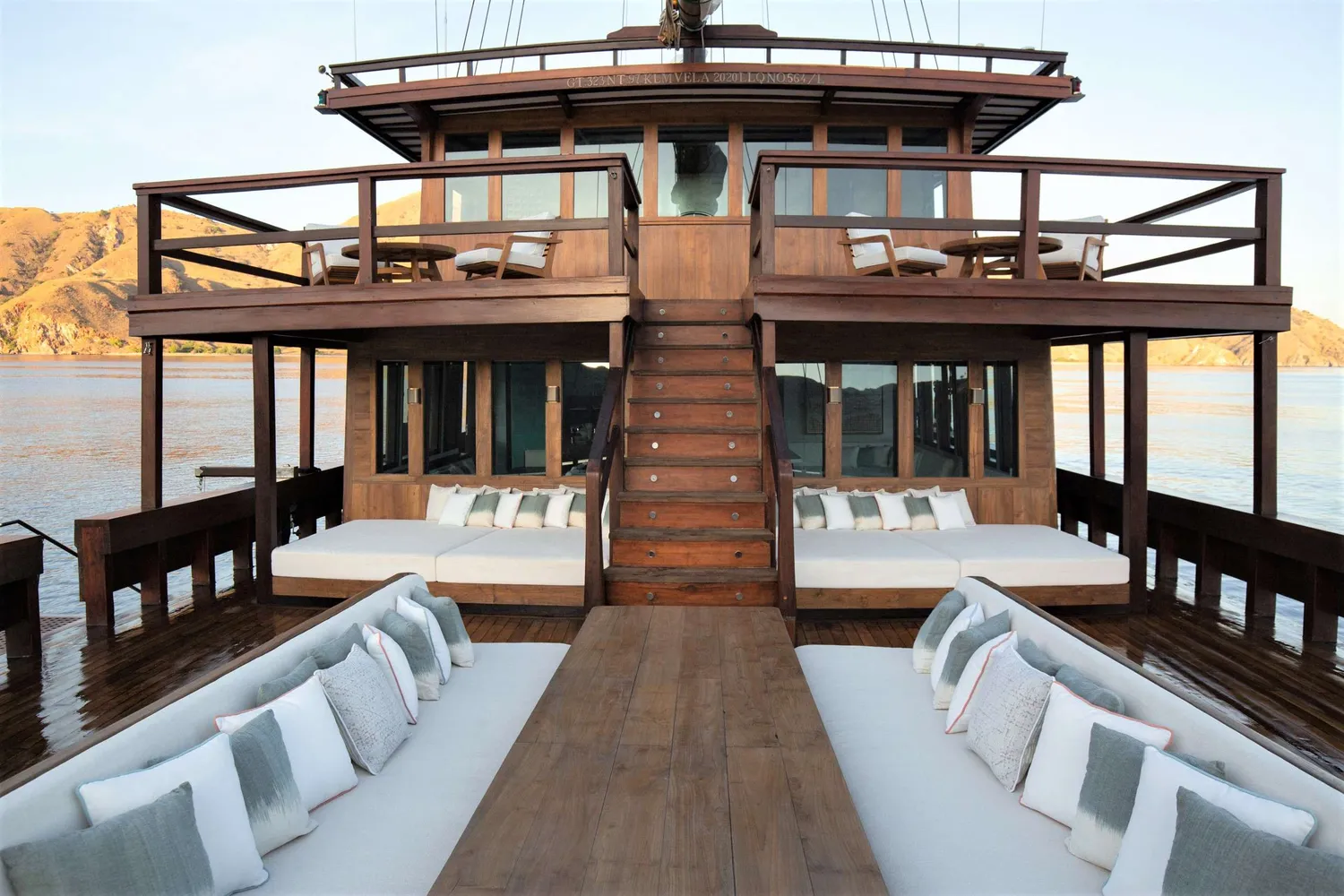 yacht-590490