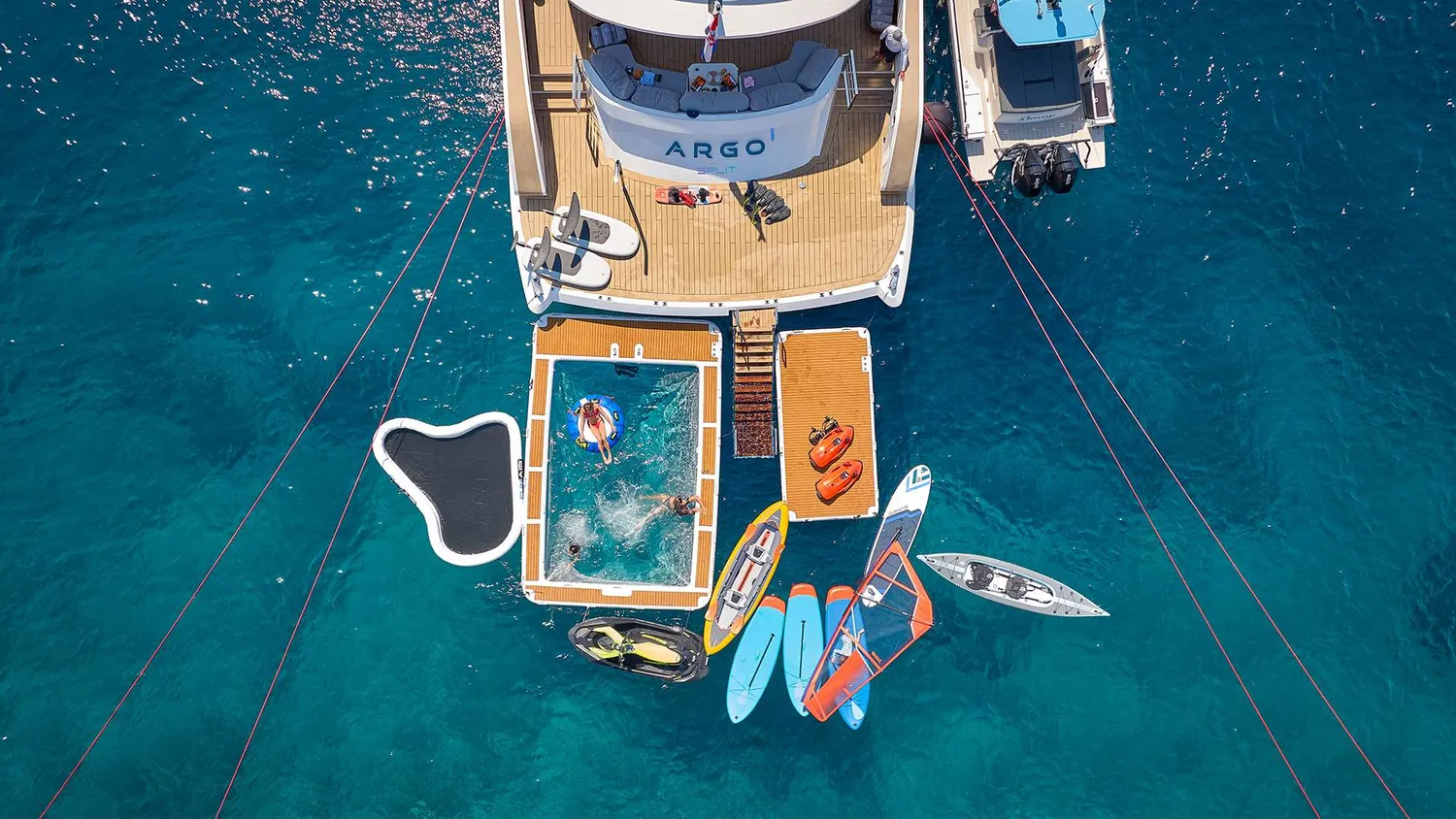 yacht-570443