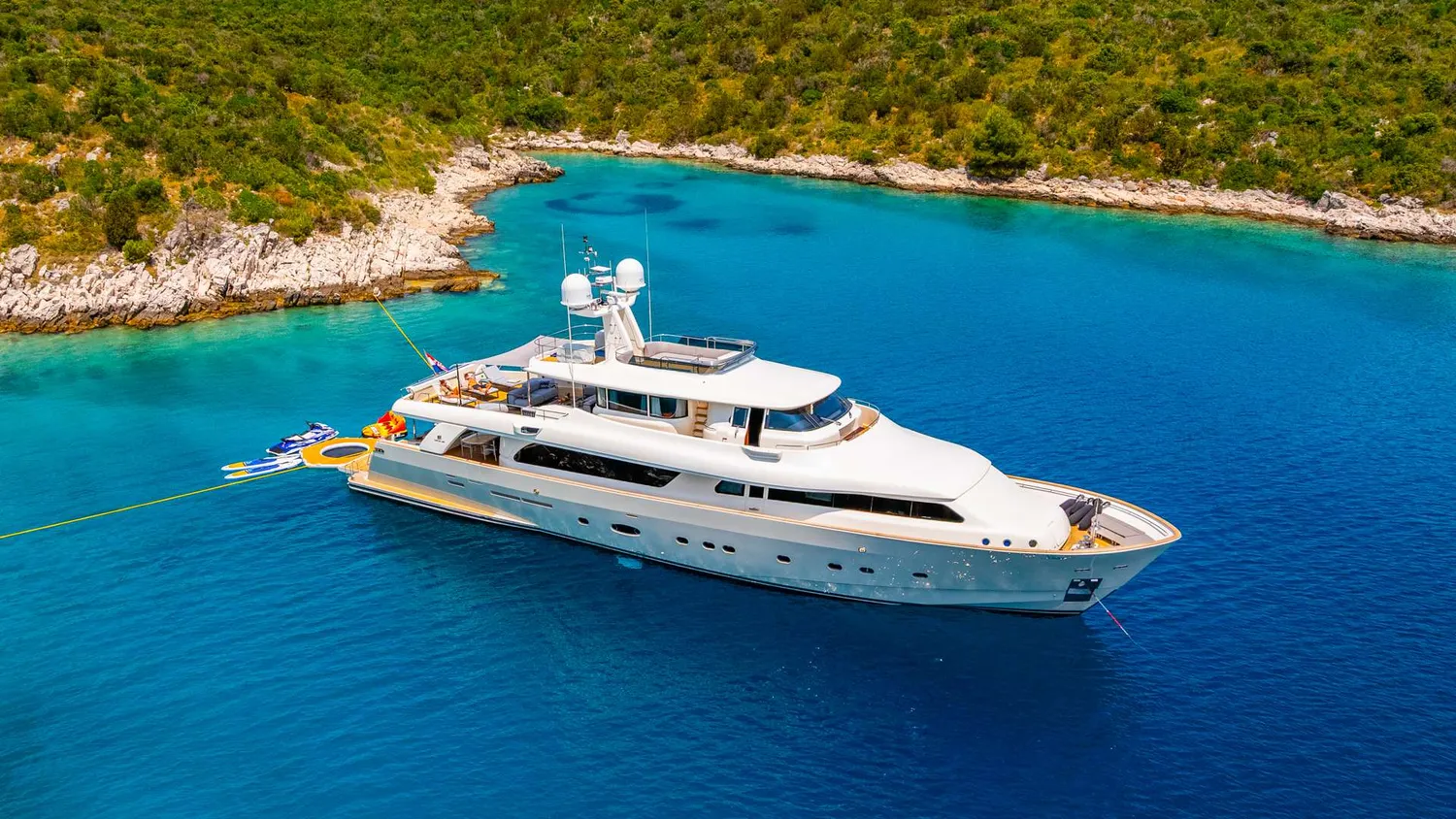 yacht-581050
