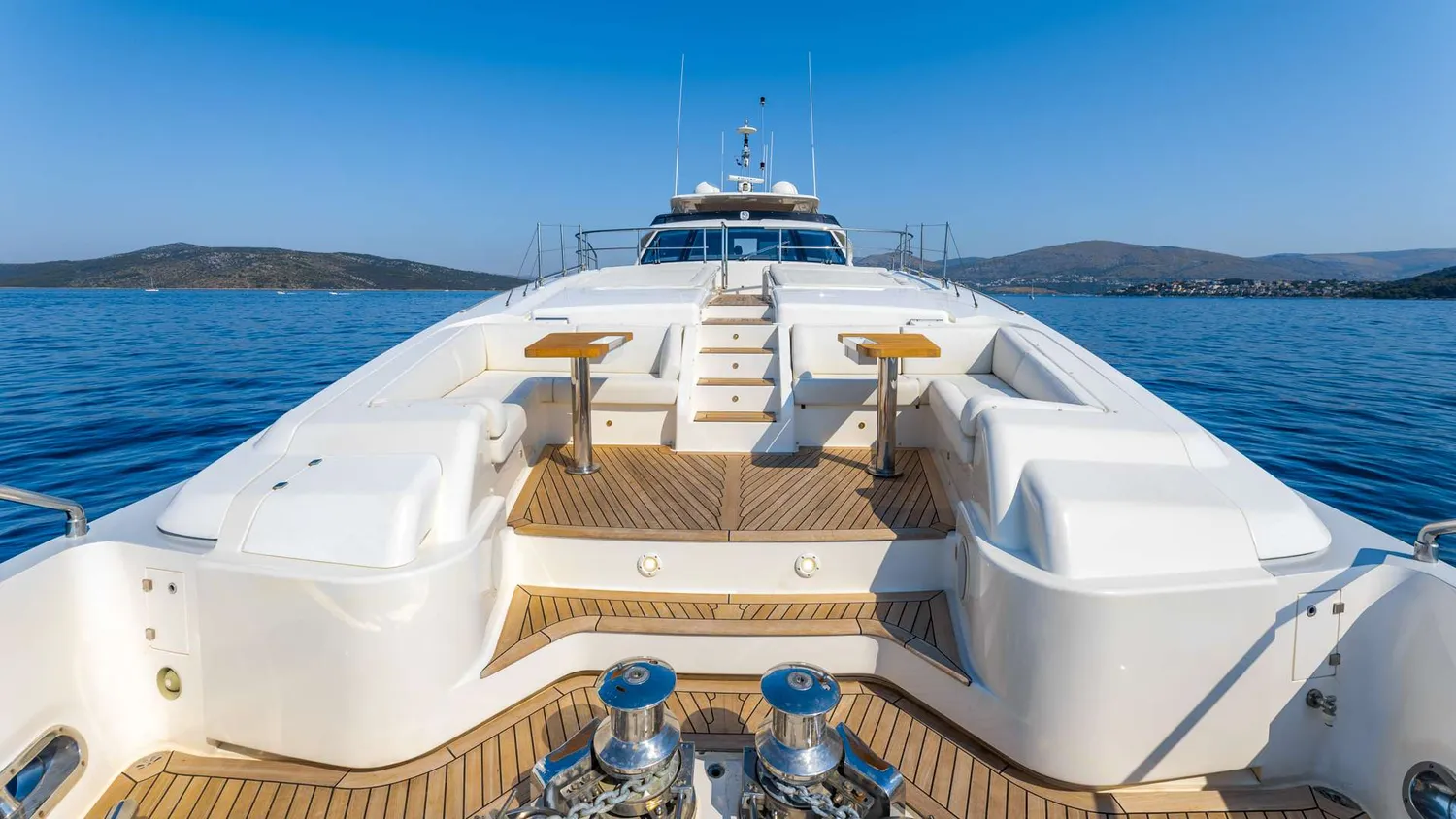 yacht-558211