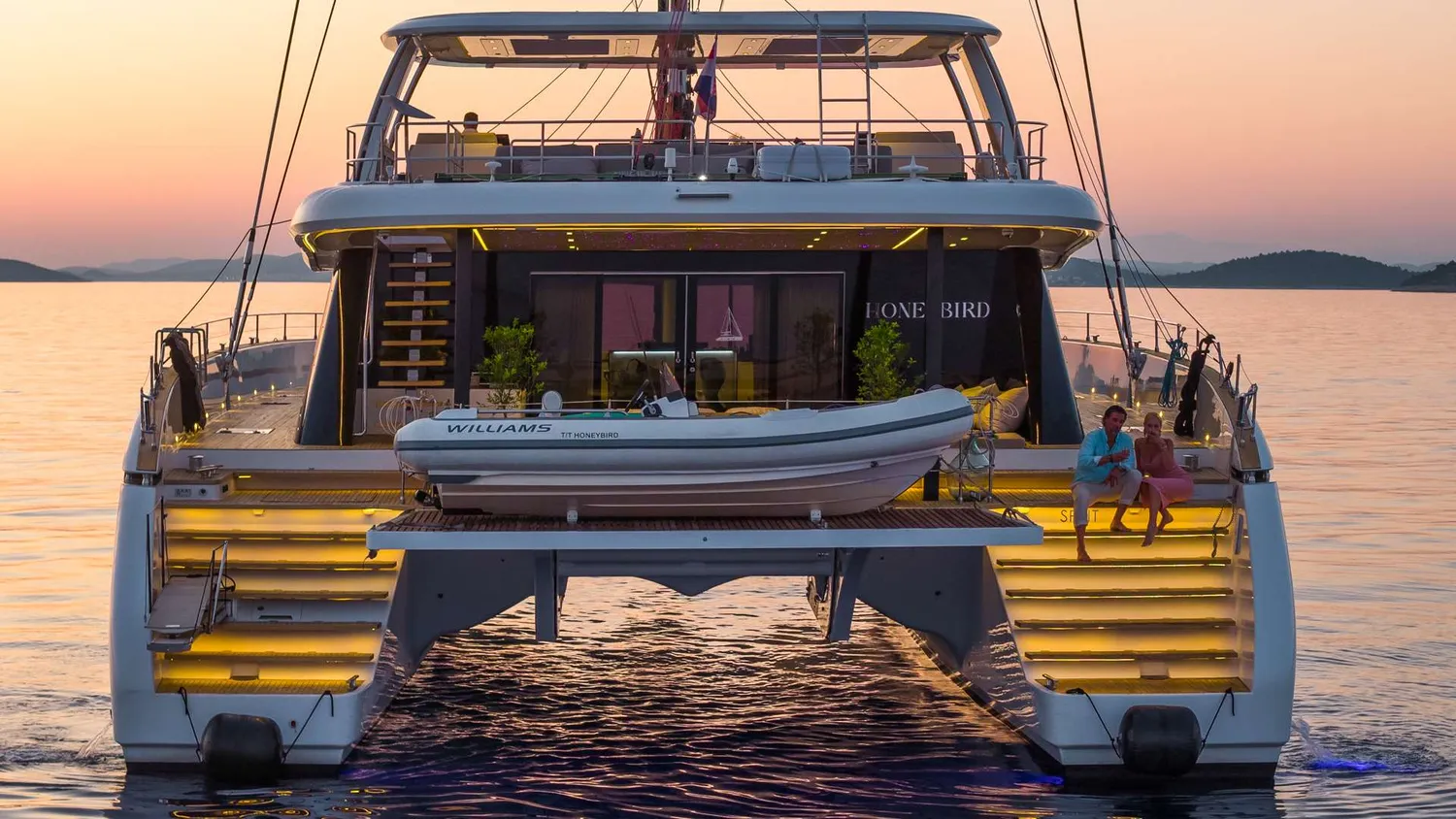 yacht-588645