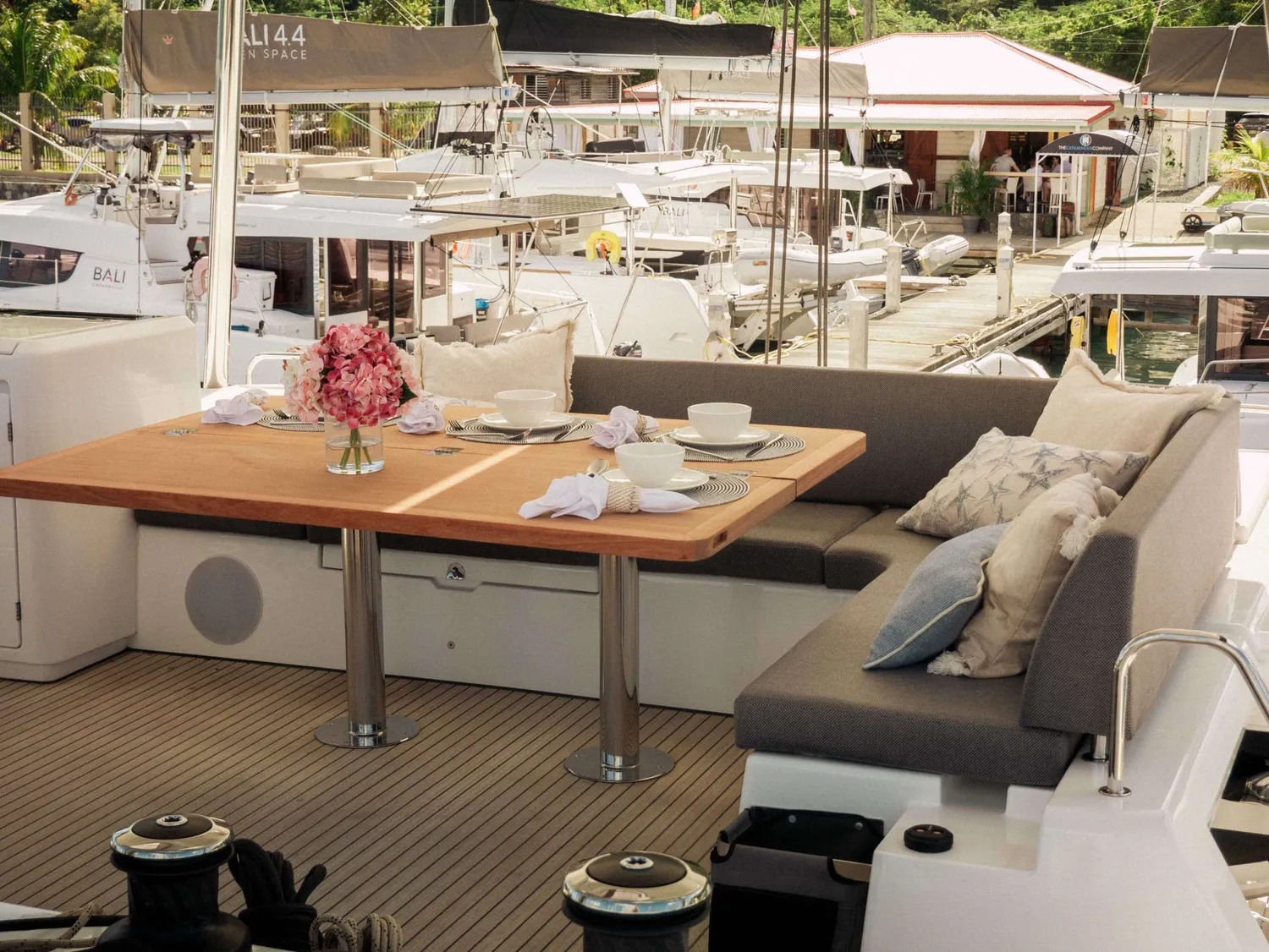 yacht-575278