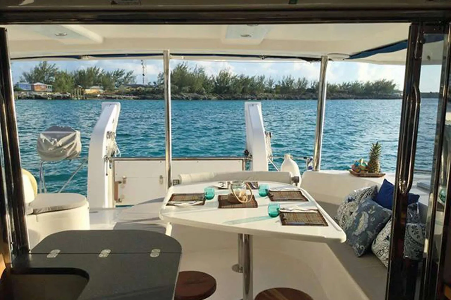 yacht-576086