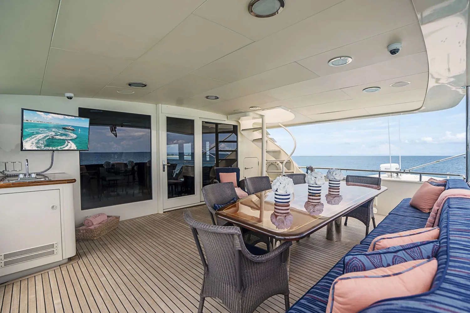 yacht-567780