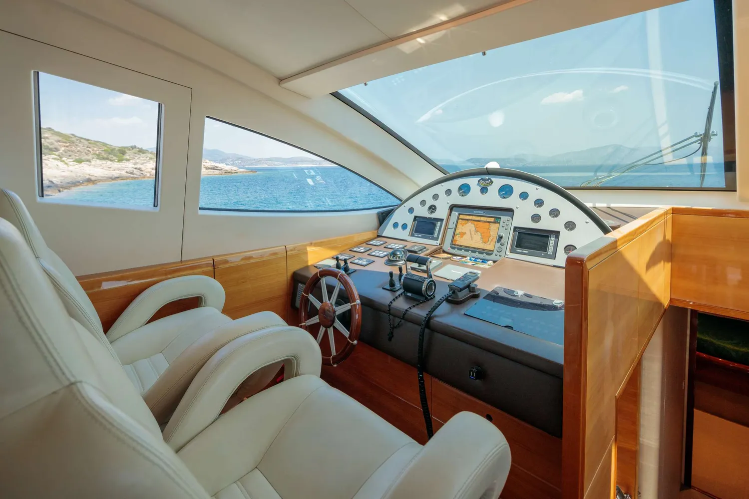 yacht-588401