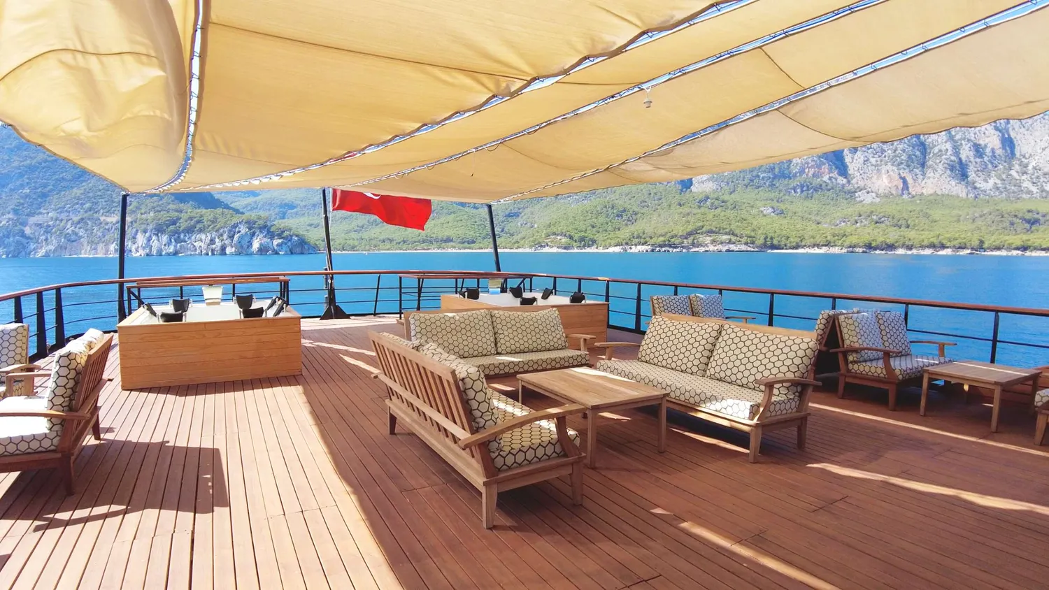 yacht-589798