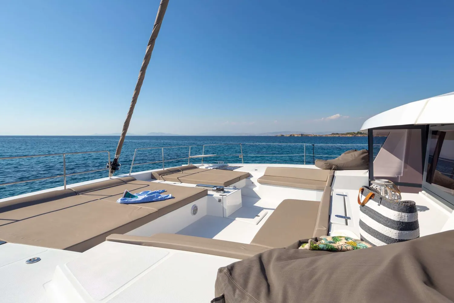 yacht-568517