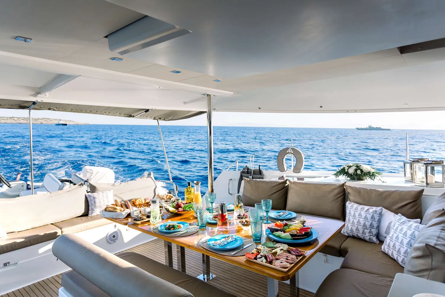 yacht-581752