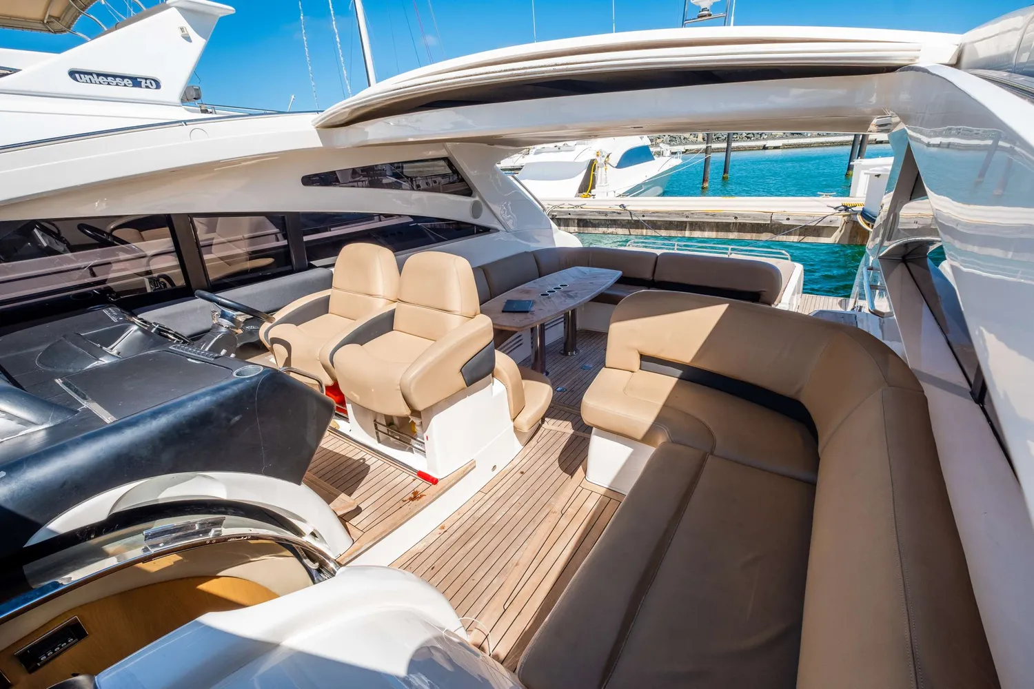 yacht-563936