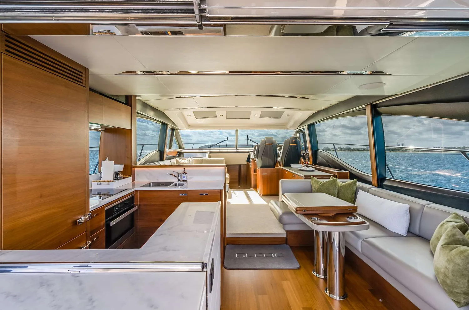 yacht-562130