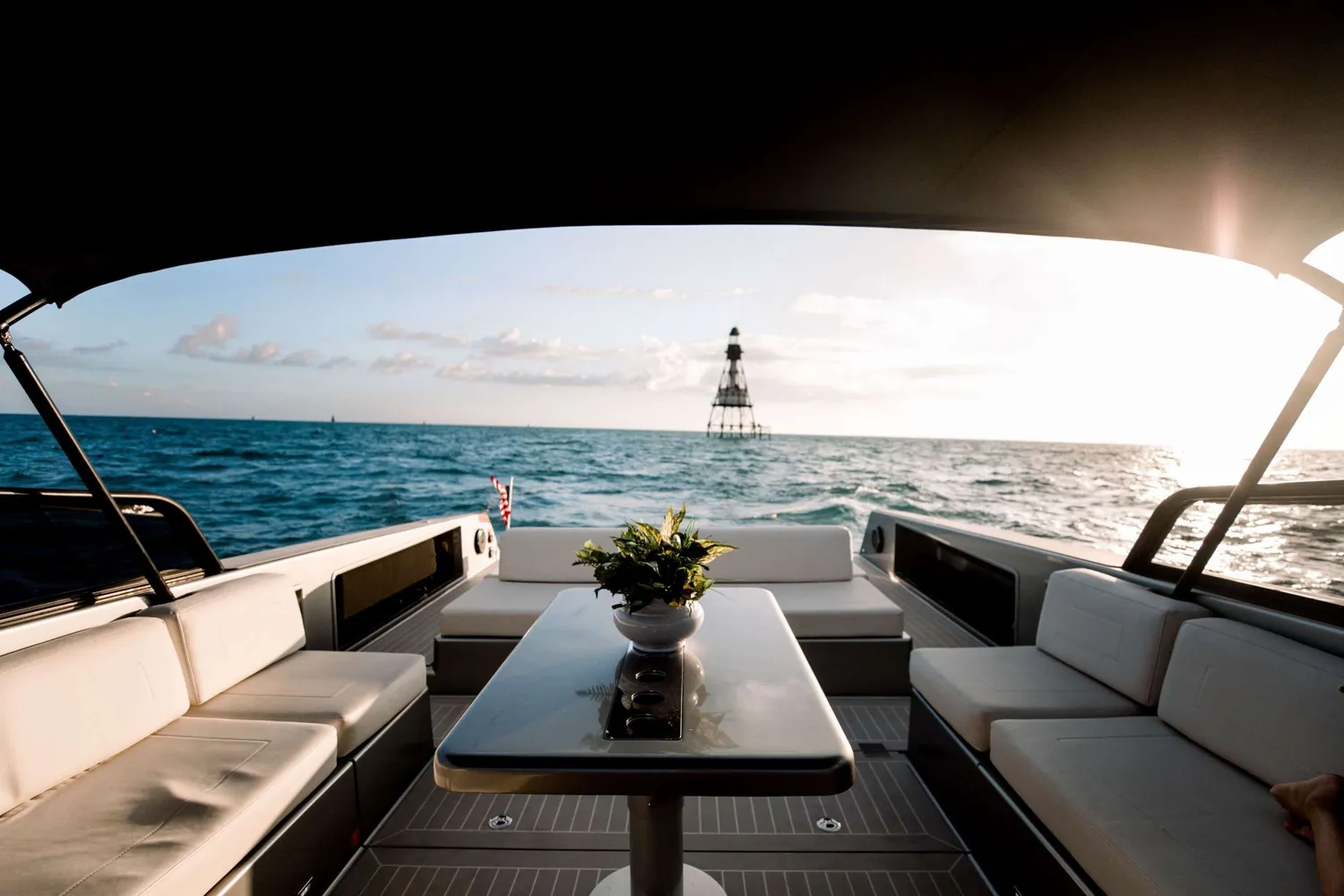 yacht-595807