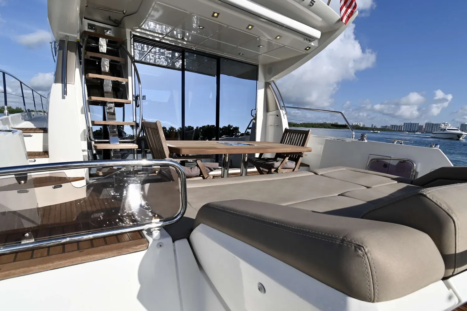 yacht-598427