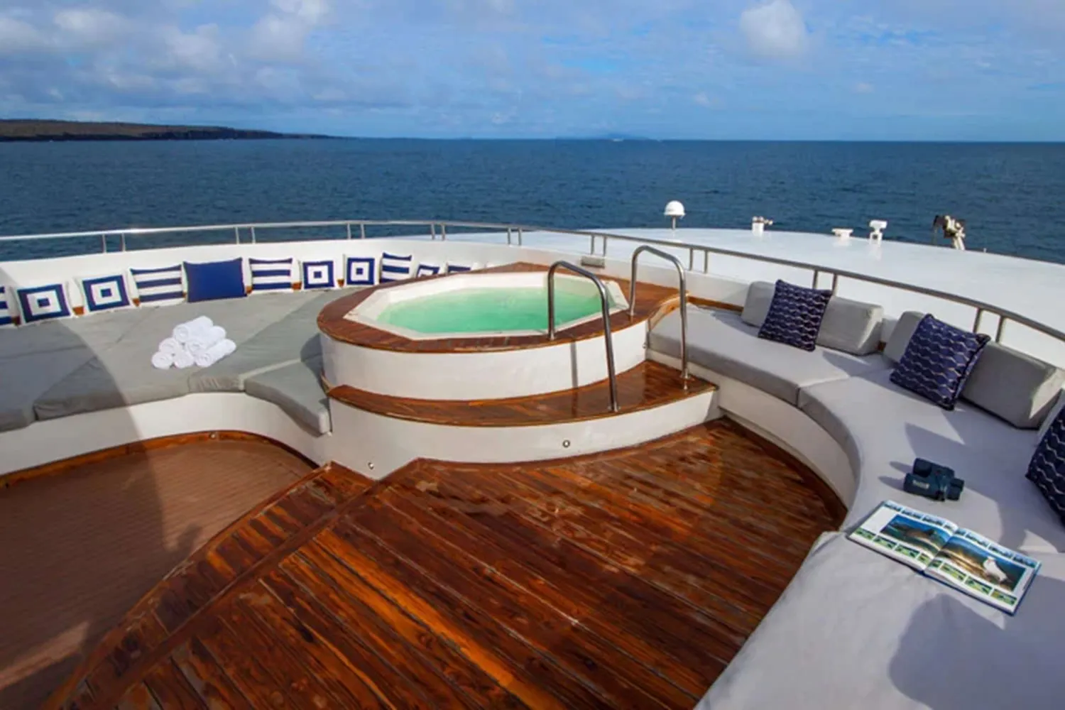 yacht-574314